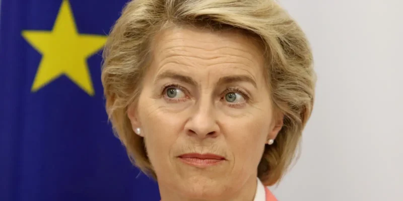 Acordo Histórico entre União Europeia e Índia: A Mãe de Todos os Acordos Crédito: © REUTERS/Yiannis Kourtoglou/File Photo/Direitos Reservados