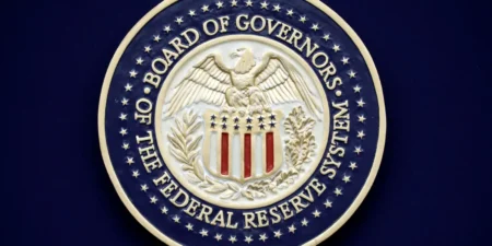 Trump é Acusado de Usar Chantagem em Conflito com o FED Crédito: © Yuri Gripas/Reuters/Direitos reservados