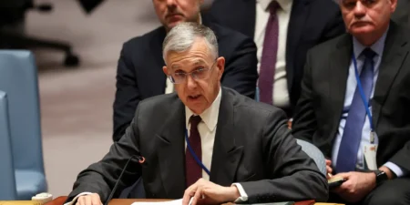 Ação dos EUA na Venezuela: Embaixador Brasileiro Alerta para Risco à Paz na América do Sul Crédito: © Reuters/Brendan McDermid/Proibida reprodução