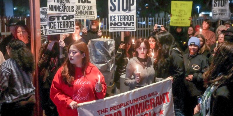 Protestos em Minneapolis após morte de mulher por agente do ICE Crédito: © Joe Rondone/The Republic/Reuters/Proibida reprodução