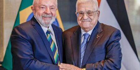 Lula e Mahmoud Abbas discutem plano de paz para Gaza em telefonema Crédito: © Ricardo Stuckert/PR